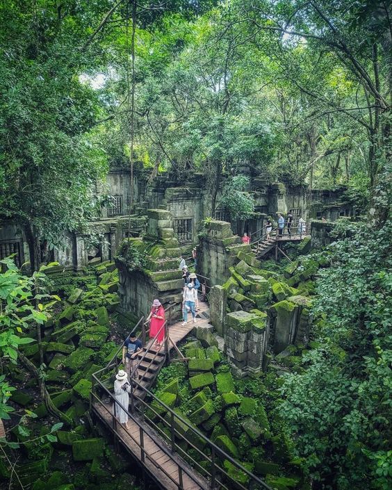 Khám phá bí ẩn ngôi đền Beng Mealea ở Campuchia