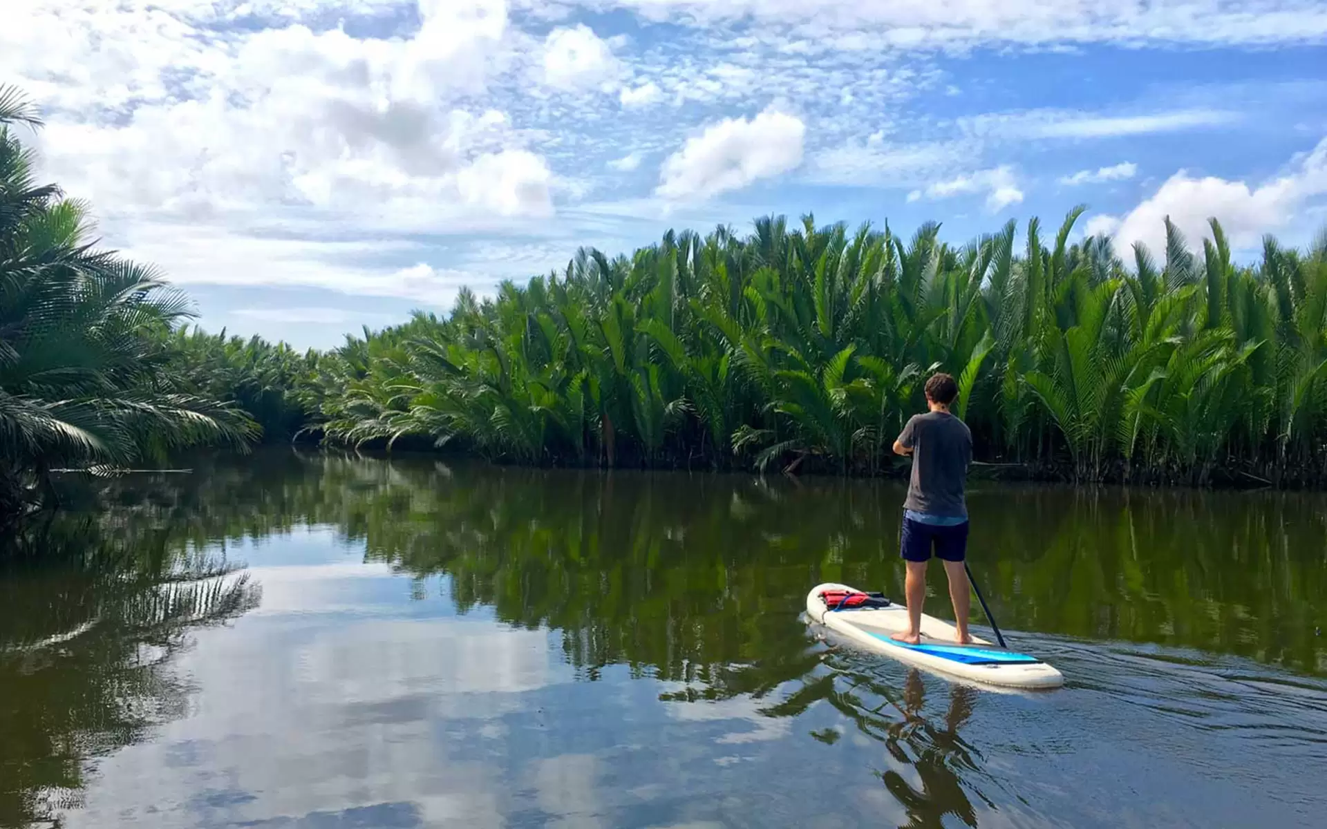 SUP in Cambodia -top 10 best things to do in Cambodia