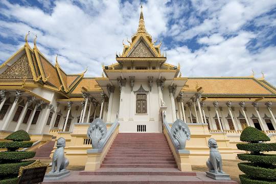 Cung điện Hoàng Gia Campuchia Phnom Penh